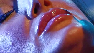 Hot Brunette Julia Ann Is Going Down & Dirty With Lisa Ann! hd videos